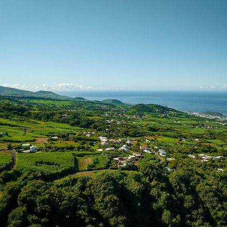 Les Hebergements Au Dy-Na Petite Île 외부 사진